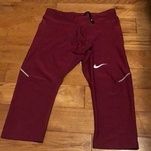 Nike cropped leggings